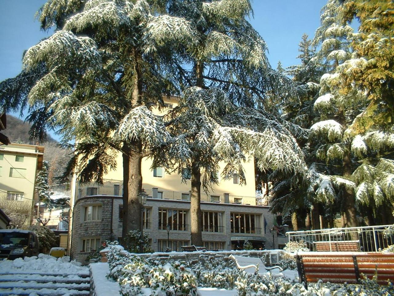 Hotel Miravalle 2000 Лициано ин Белведере Екстериор снимка