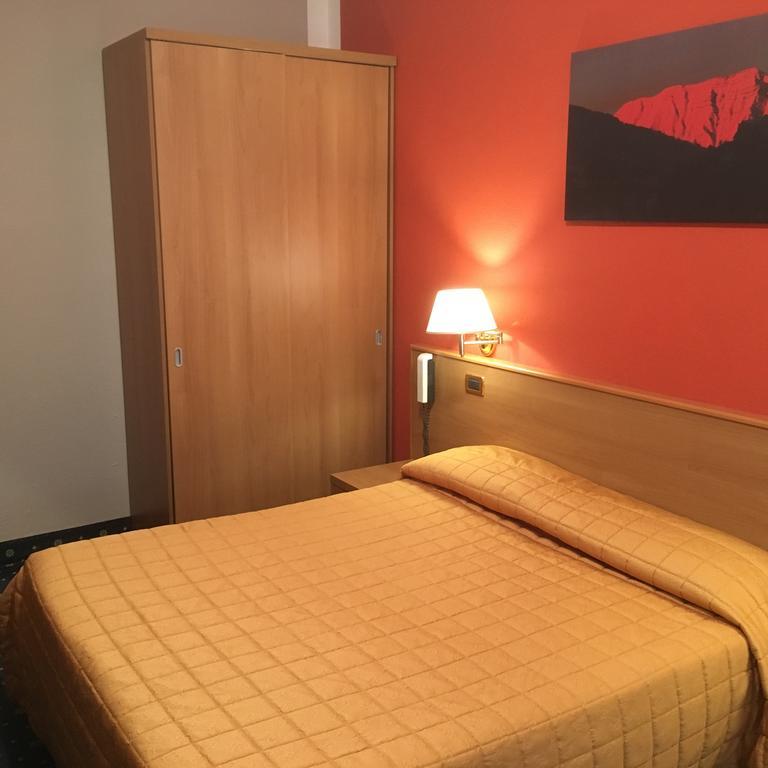 Hotel Miravalle 2000 Лициано ин Белведере Екстериор снимка