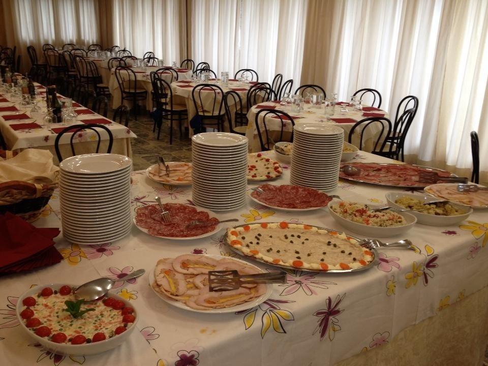 Hotel Miravalle 2000 Лициано ин Белведере Екстериор снимка